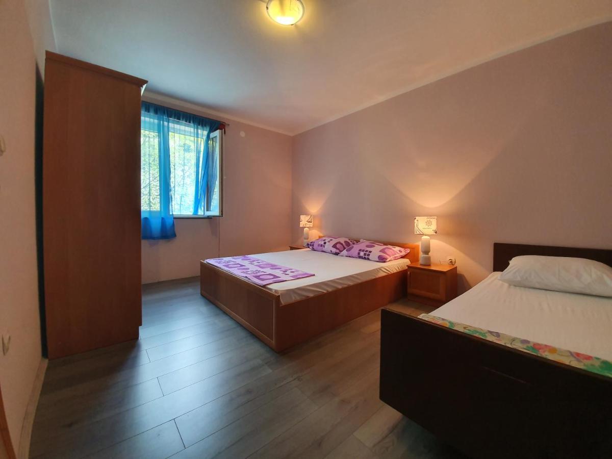 Apartment Toni Senj  Esterno foto